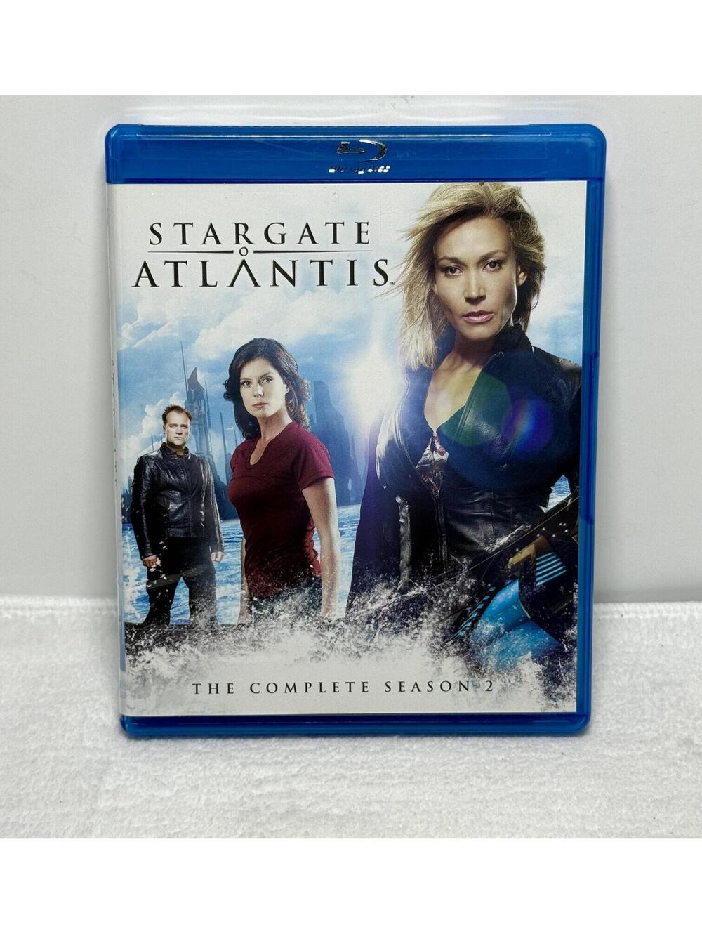 Stargate Atlantis: The Complete Series Season 2 Blu-ray 4-Disc Set